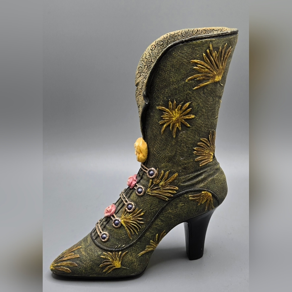 Old Fashioned Boot Decor Piece Victorian Measures 4" X 1.75" X 5.25"